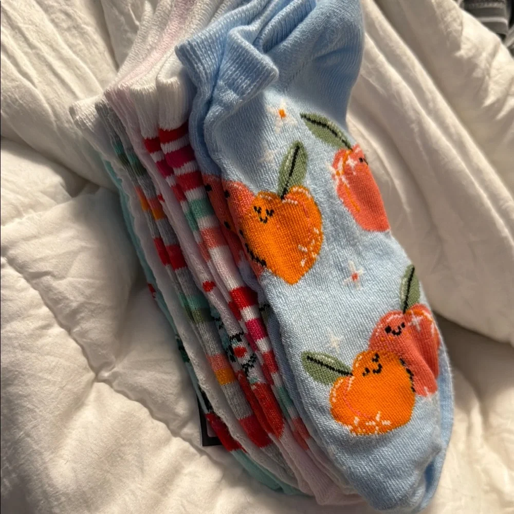 6 pairs Various colors of FRUIT Pattern Low Cut Socks -so cute!